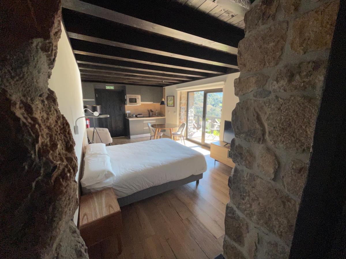 Apartamentos Picabel Onís Eksteriør billede