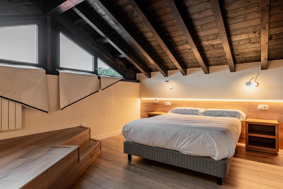 Apartamentos Picabel Onís Eksteriør billede