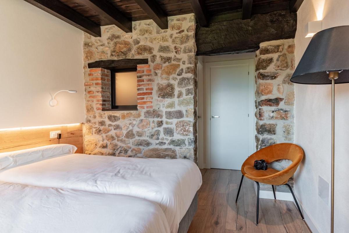 Apartamentos Picabel Onís Eksteriør billede