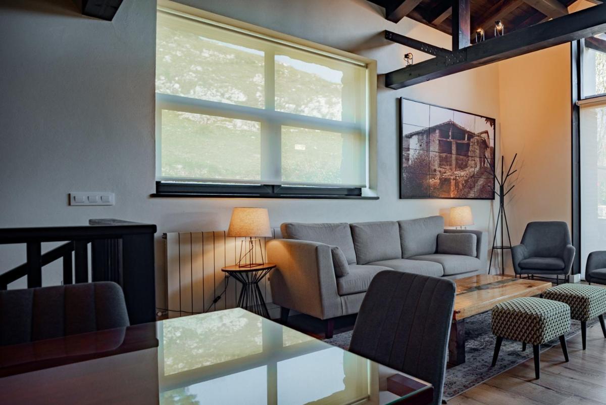 Apartamentos Picabel Onís Eksteriør billede